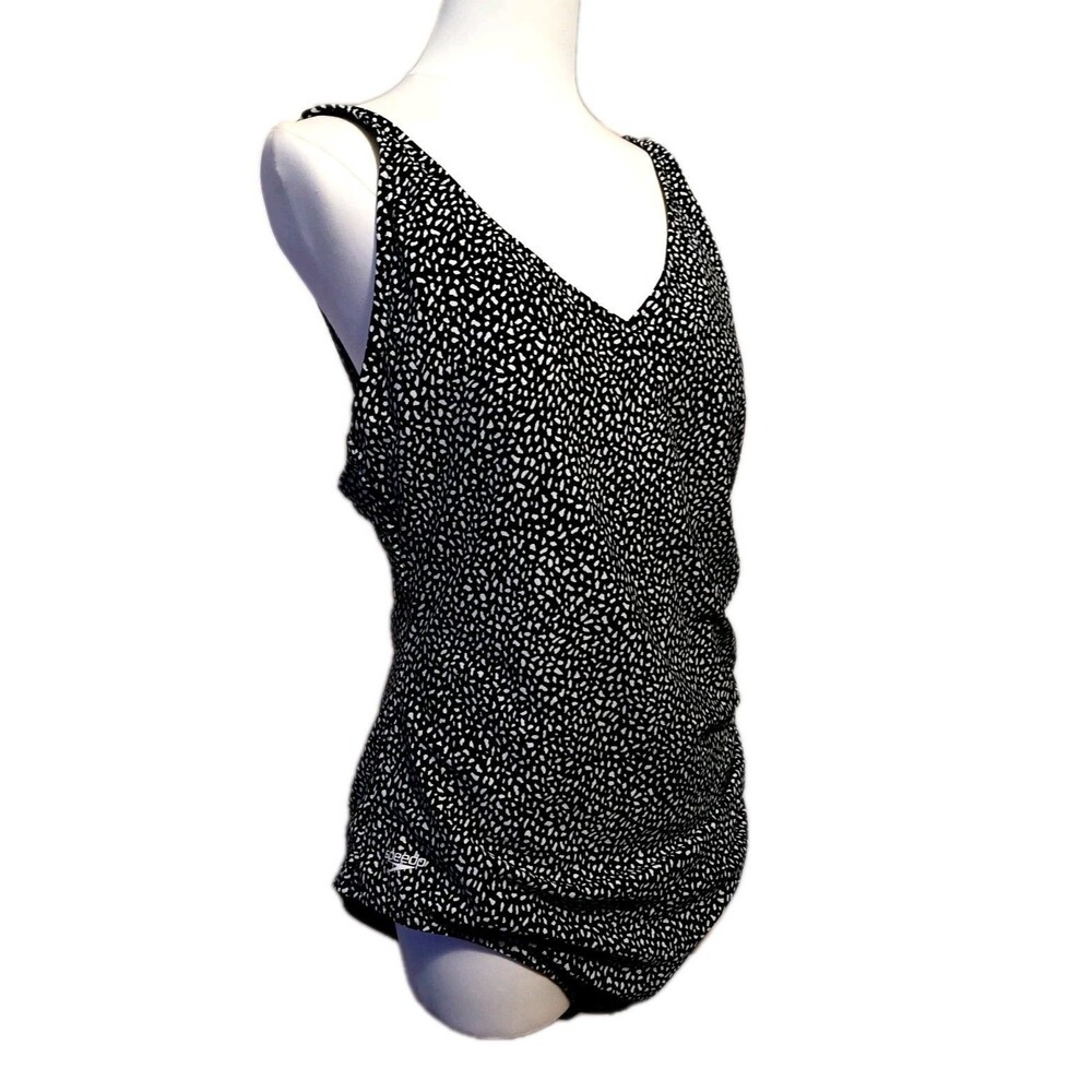 Speedo B/W 1-pc swimsuit women 18